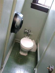 can a business refuse bathroom